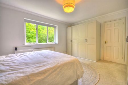 5 bedroom detached house to rent - Photo 5