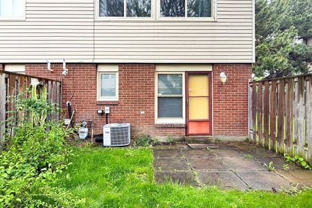 For Lease - 10 Townsend Road, Toronto, Ontario - Photo 3