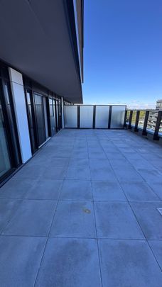 For Lease - 801 The Queens Way Unit# 707, Toronto, Ontario - Photo 1