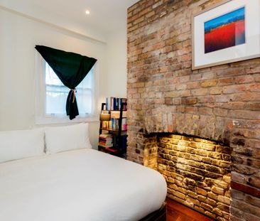 1 Bed Flat, Webbs Road, SW11 - Photo 5