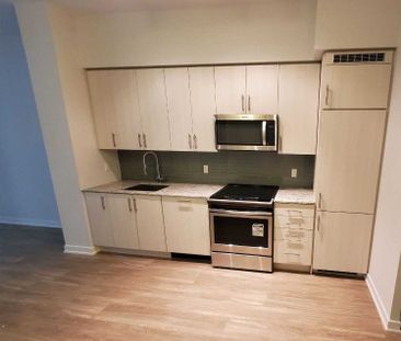 For Lease - 4055 Parkside Village Drive Unit# 509, Mississauga, Ont... - Photo 4