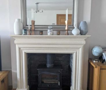 27 Barr Crescent - Photo 3