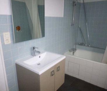 Location Appartement 1 pièce 26m² POITIERS 86000 - Photo 3