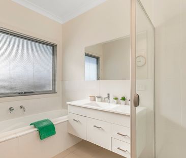 68 Chance Street, Crace ACT 2911 - House For Rent | Domain - Photo 5
