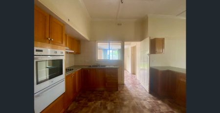 Conveniently located 2 Bedroom Home - Photo 3