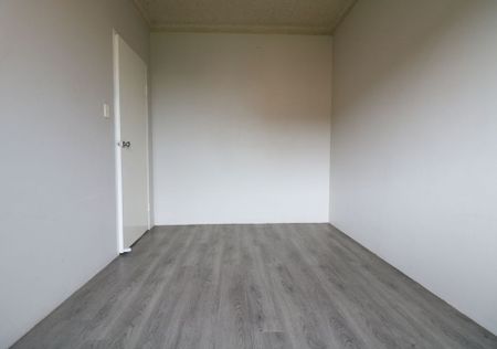 PRIME LOCATION - READY TO MOVE IN!!! - Photo 2