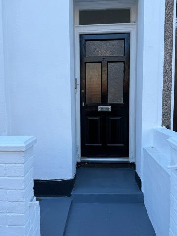 2 Bed Flat, Garratt Terrace, SW17 - Photo 5