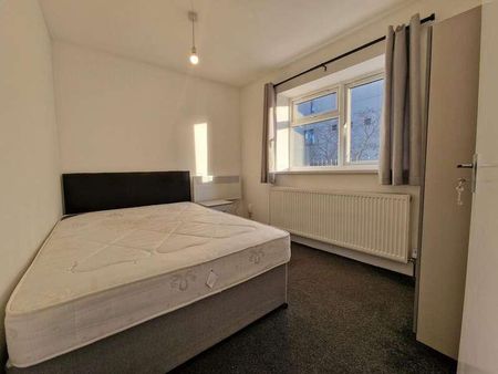 Ilford Lane, Ilford, IG1 - Photo 3