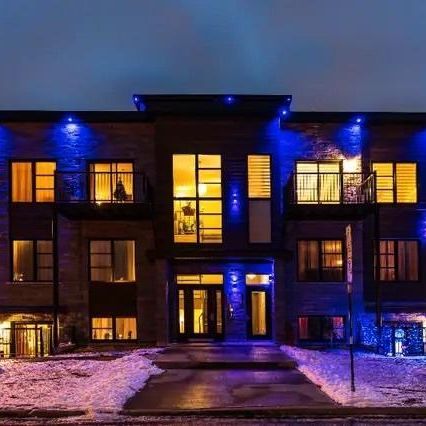 Grand 5 1/2, accès ascenseur privée! - Photo 1