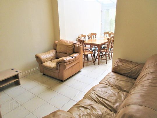 Great 5 Bedroom House, 24 Eblana Street, Botanic Area ~ Behind Queens, Belfast, BT7 1LD - Photo 1