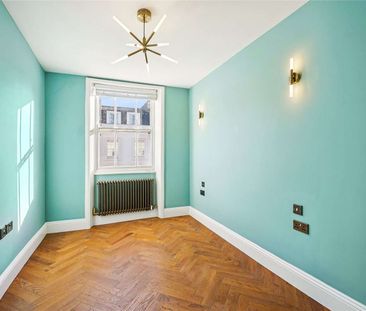 A five bedroom Georgian house totally refurbished throughout and pr... - Photo 4