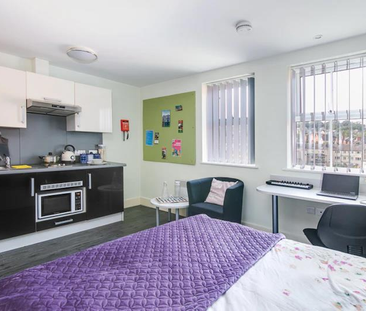 1 bedroom in a flat share to rent - Photo 5