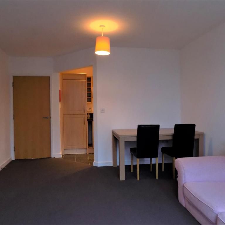 2 bedroom apartment to rent - Photo 1