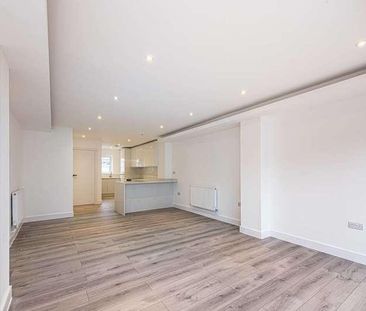 Victoria Road, East Barnet, EN4 - Photo 2