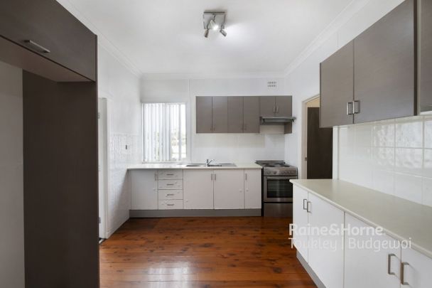 19 Wall Road, Gorokan, NSW 2263 - Photo 1