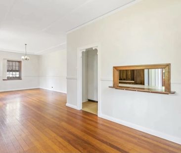 Holland Park West - Photo 3