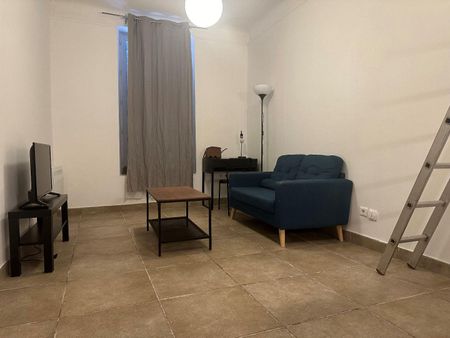 Location appartement Marseille 5ème (13005) - Photo 3