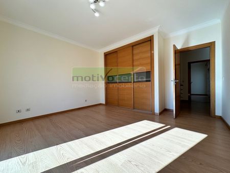 Moradia T4 em Lisboa - Foto 3