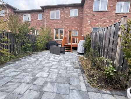 For Lease - 68 Hawkes Drive, Richmond Hill, Ontario - Photo 4