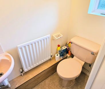 2 bedroom house to rent Hart Close, New Milton, BH25 - Photo 4