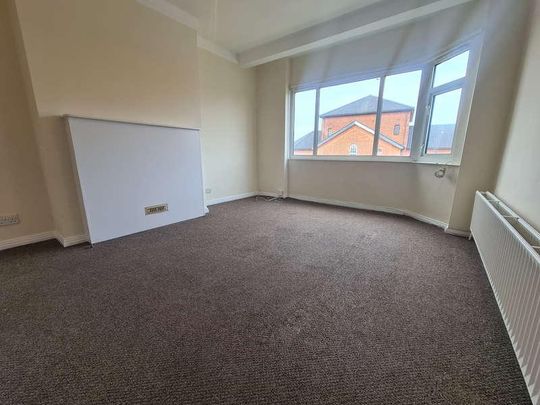 Manor Court, York Way, London, N20 - Photo 1