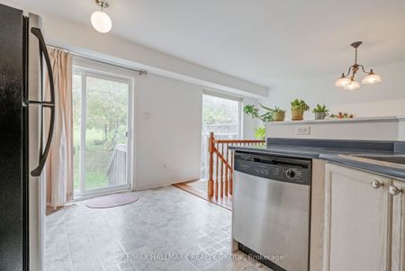 548 ABERFOYLE Circle - Photo 5