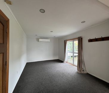 571 Manchester Street, St. Albans - Photo 2