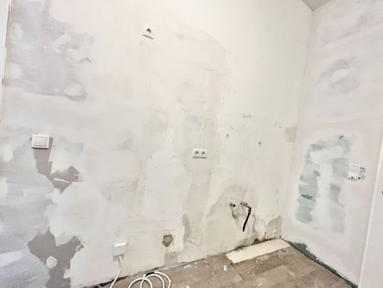 EG - Sanierungsbedürftige Wohnung in top Lage - Unbefristeter Mietvertrag - Photo 1