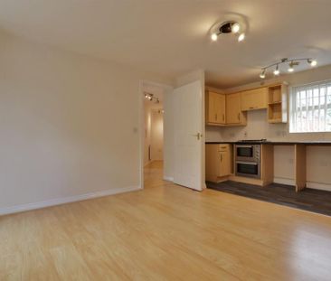 2 bedroom flat to rent - Photo 4