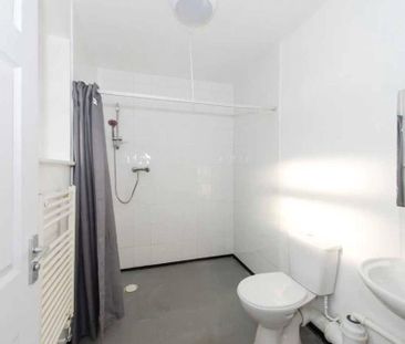 1 bedroom property to rent - Photo 6