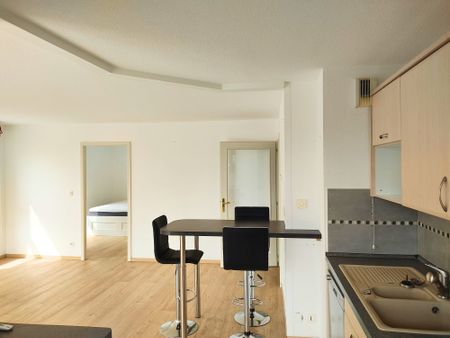 Location Appartement 4 Pièces de 84m² avec Balcon - Photo 2