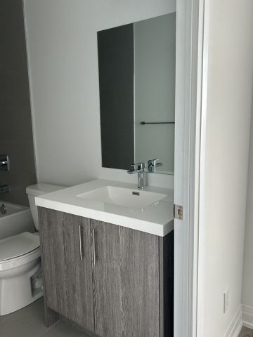 For Lease - 286 Main Street Unit# 814, Toronto, Ontario - Photo 5