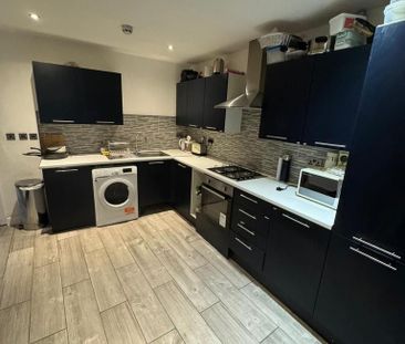 1 bedroom in a house share to rent - Photo 5
