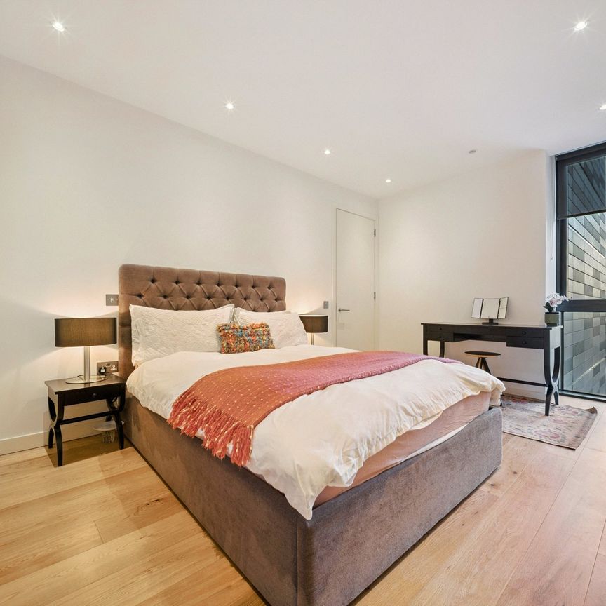 Flat 8, 5 Simpson Loan - Photo 1