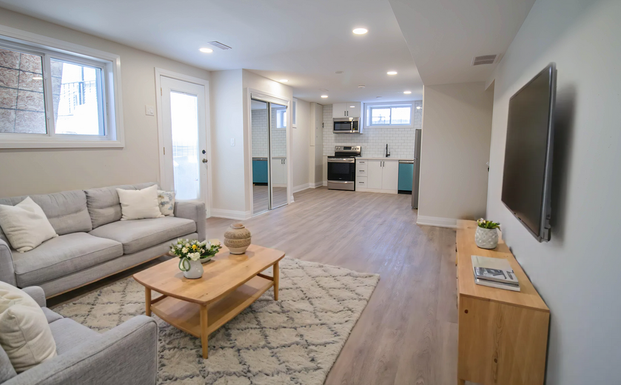 ALL INCLUSIVE 1 BEDROOM LOWER UNIT FOR RENT IN WELLAND! - Photo 1