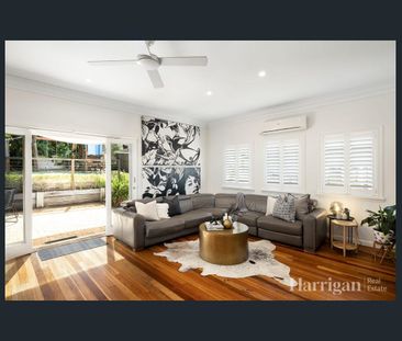 Charming Bardon Abode - Photo 1