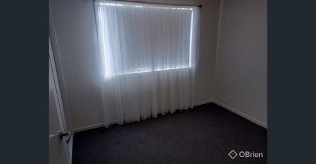 Brand New Family Home in the Heart of Tarneit - Photo 2