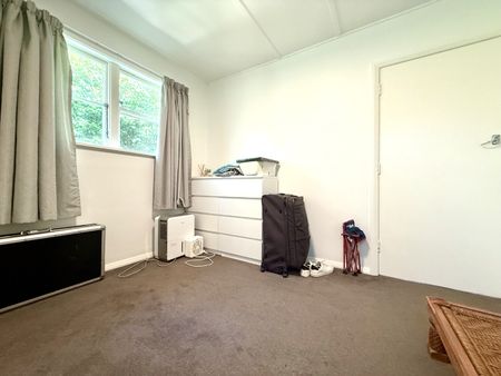 3 Bedroom Flat in Karori - Photo 5