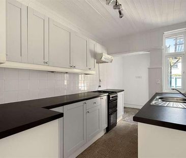 Priory Close, Barnstaple, N Devon, EX31 - Photo 6