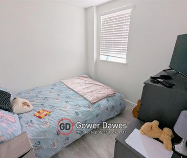 4 bedroom terraced house to rent - Photo 3