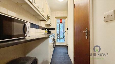 1 bedroom in a house share to rent - Photo 4