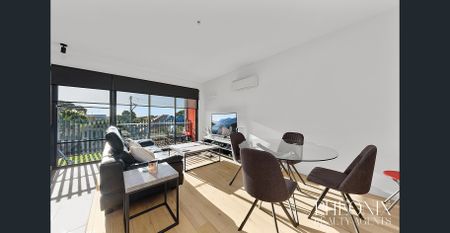 THE ULTIMATE BEACH SIDE LIVING IN THE HEART OF WILLIAMSTOWN - Photo 2