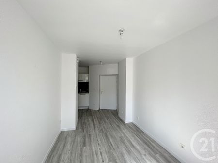 Location Appartement 2 pièces 27m² RIOM 63200 - Photo 2