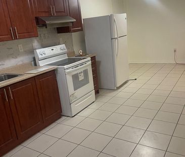 For Lease - 48 Bankview Circle Unit# Basement, Toronto, Ontario - Photo 5