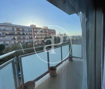 Valencia Capital - Photo 1