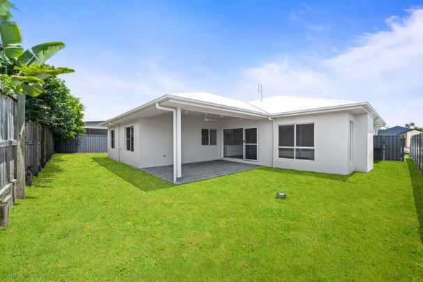 Brand New Modern Family Home in Idyllic Cooroy Location - Photo 1