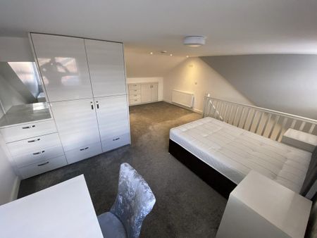 3 bedroom maisonette to rent - Photo 3