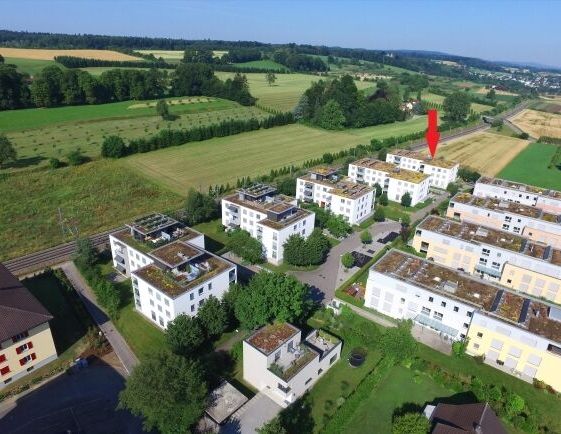 Modern and lake-side living – Your search ends here - Photo 1