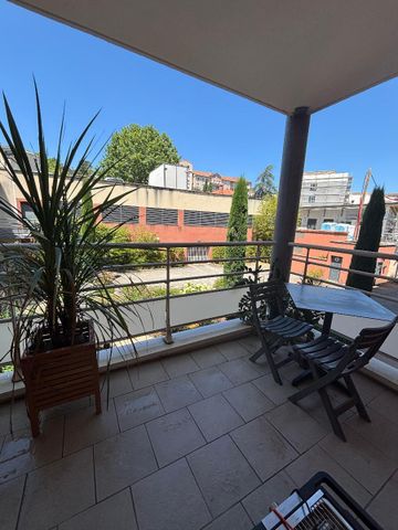 Location Appartement 1 pièce 19m² PRIVAS 07000 - Photo 2
