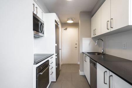 190 Jameson Avenue - Photo 4